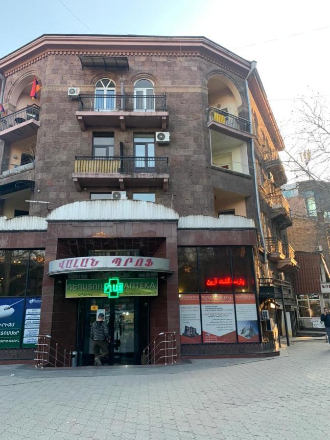 Infinity Hostel & Tour Erevan Exterior foto